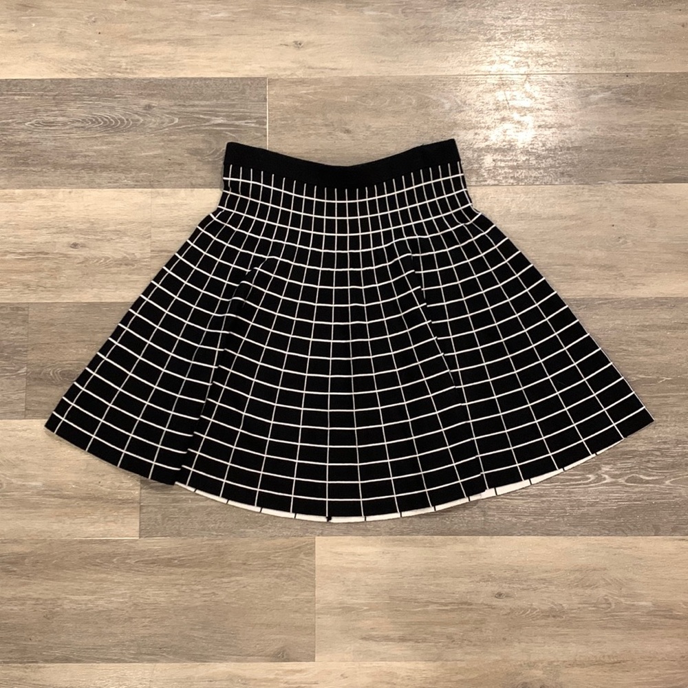 Carmen Marc Valvo black and white skirt size Large